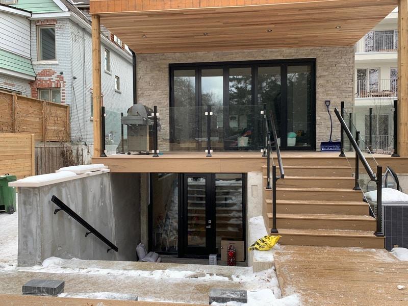 frameless glass railings toronto