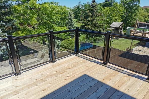 glass balcony railings toronto